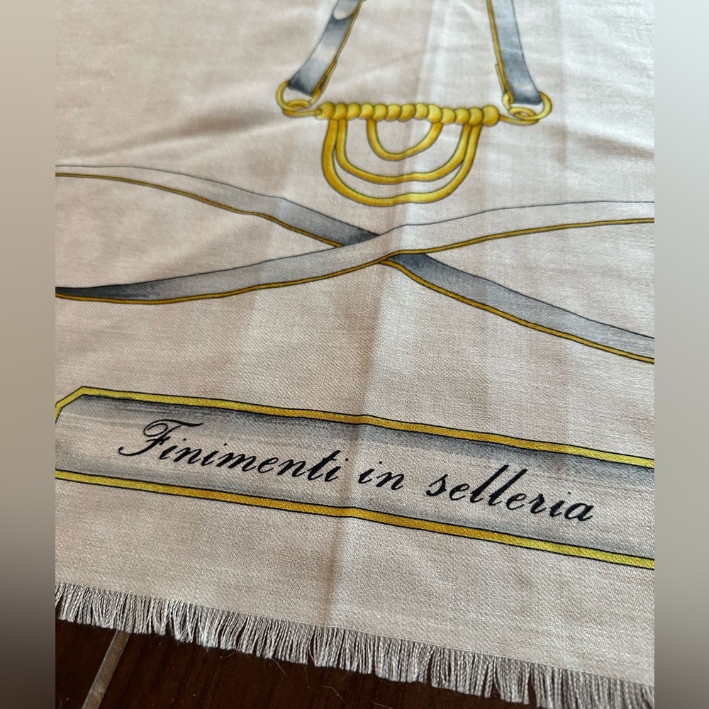 Gucci shawl/scarf - Picture 2 of 8